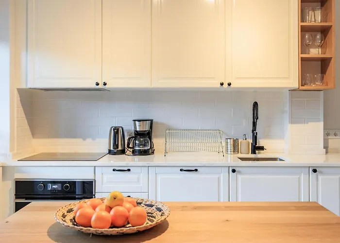 Enjoy Bonfim 2br Renovated By Lovelystay