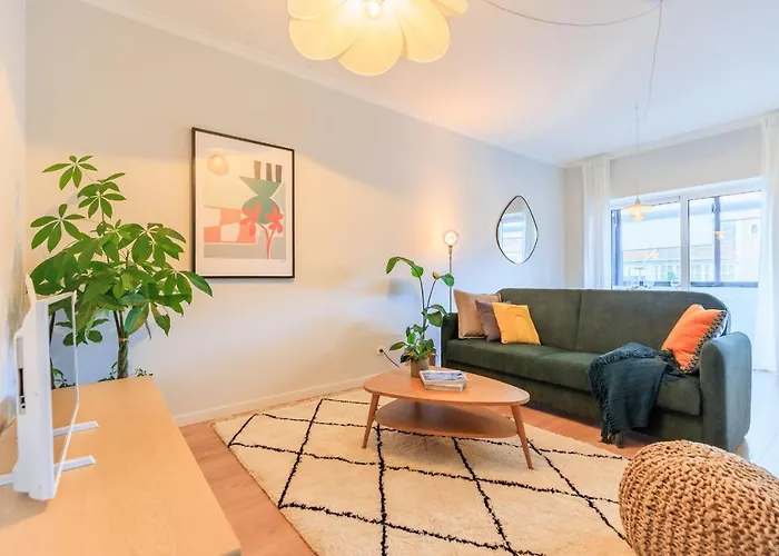 Enjoy Bonfim 2br Renovated By Lovelystay