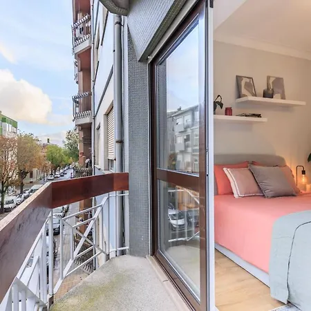 Enjoy Bonfim 2br Renovated By Lovelystay *