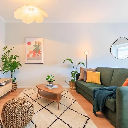 Enjoy Bonfim 2br Renovated By Lovelystay