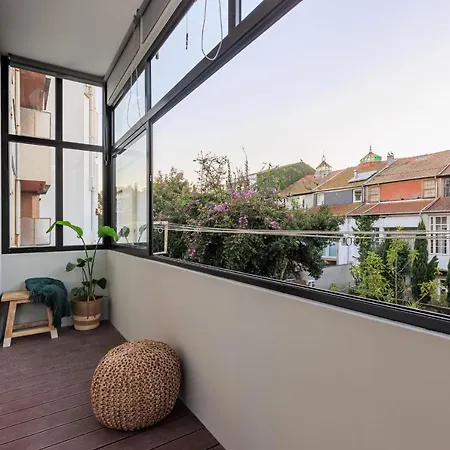 Enjoy Bonfim 2br Renovated By Lovelystay