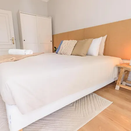 Διαμέρισμα Enjoy Bonfim 2br Renovated By Lovelystay